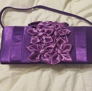 Centro Purple Flower Clutch